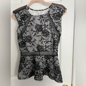 Studio Y Black and Gray Print Lace Trim Long Line Cami Size Medium Y2K